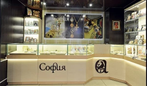 Подарки из серебра мастерами «Софийской набережной» созданы по всем  церковным канонам  и освящены.