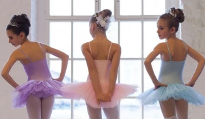 Младшеклассницам и тинейджерам удобно двигаться и танцевать в одежде от Arina Ballerina.