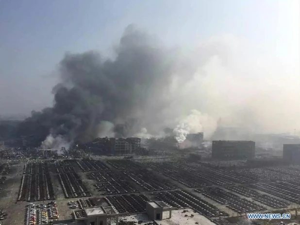 Взрыв на складе в городе Тяньцзинь.