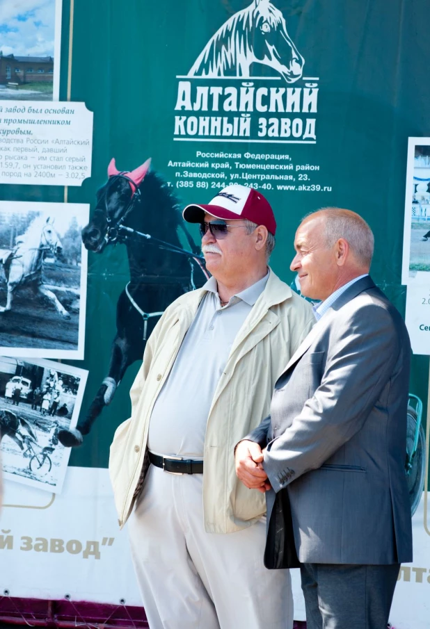 На главных скачках края. Барнаульский ипподром, 16 августа 2015 года.