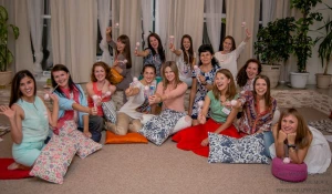 Барнаульские мамочки собрались на тренинг по психологии.