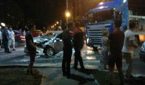 Авария на перекрестке Социалистического проспекта с улицей Партизанской. 20 августа 2015 года.