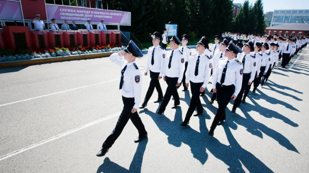 День знаний в БЮИ. Барнаул, 1 сентября 2015 года.