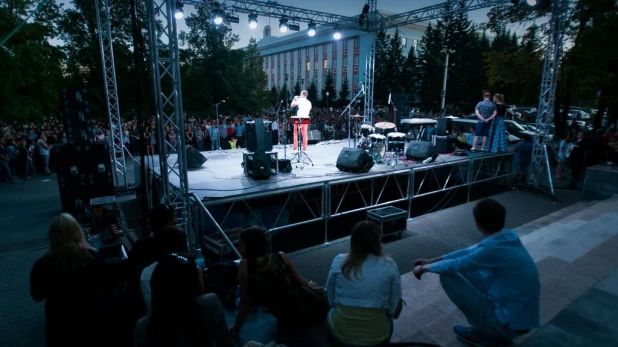 День знаний в стиле open air в АлтГУ. 1 сентября 2015 года.