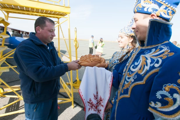 В Барнаул прилетели "Стрижи". 2 сентября 2015.