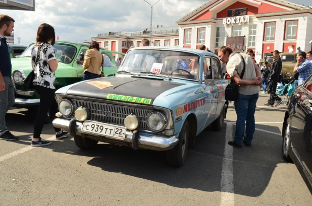 Выставка ретроавтомобилей в Барнауле. 5 сентября, 2015 года.