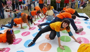 Барнаульцы поиграли в настольные игры в День города.