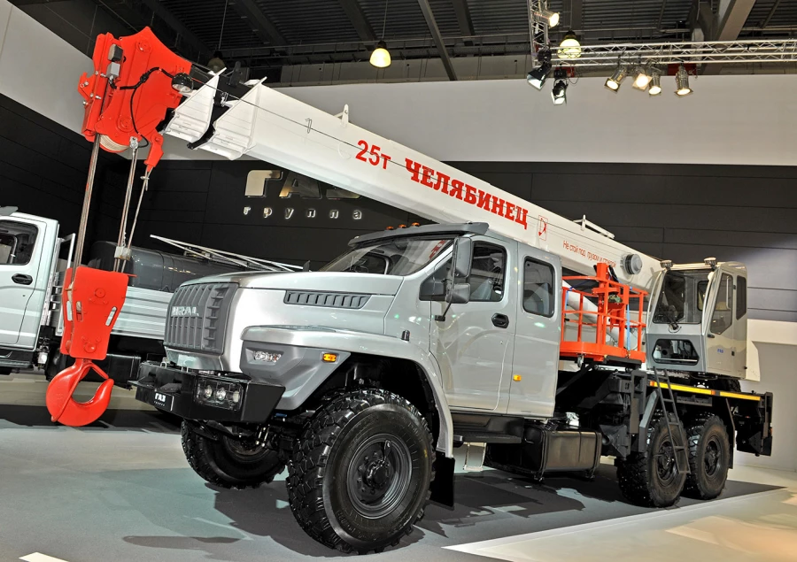  «Урал NEXT» с двухрядной кабиной