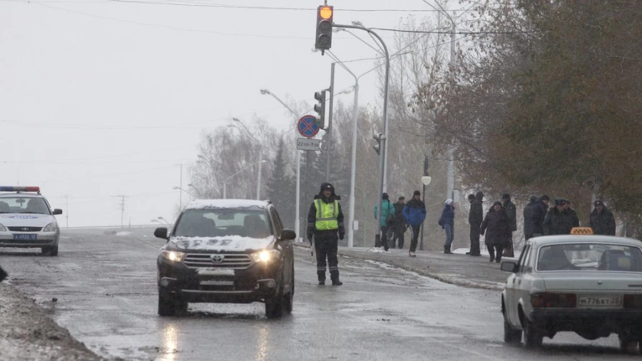 Барнаул в день приезда президента Медведева. 1 ноября 2011 года.