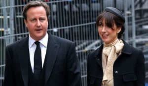 Дэвид Кэмерон, премьер-министр Великобритании женат на представительнице аристократического рода Саманте Гвендолин Шеффилд дочери баронета сэра Реджинальда Шеффилда. Саманта потомок Карла II.