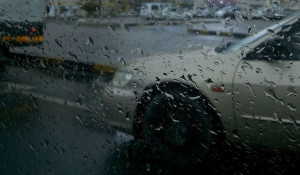 Дождь. Автомобиль.