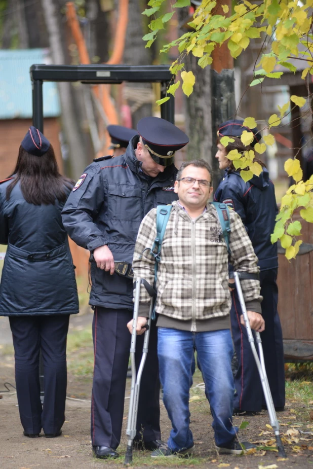 Патриарх Кирилл освятил камень будущего кафедрального собора в Барнауле 21 сентября 2015 года.