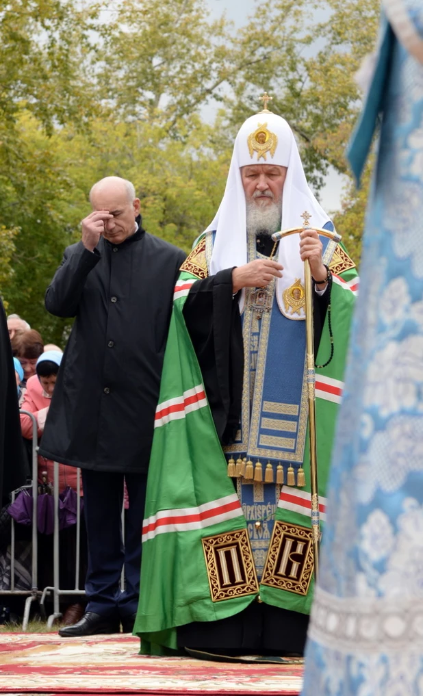 Патриарх Кирилл освятил камень будущего кафедрального собора в Барнауле 21 сентября 2015 года.