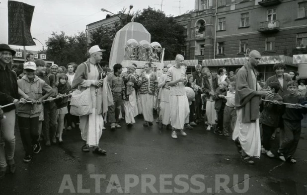 Барнаульцы в 90-е.