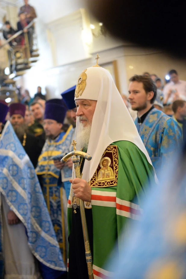 В барнаульском храме св. Димитрия Ростовского прошла божественая литургия, в которой принял участие патриарх московский и всея Руси Кирилл.