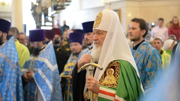 В барнаульском храме св. Димитрия Ростовского прошла божественая литургия, в которой принял участие патриарх московский и всея Руси Кирилл.