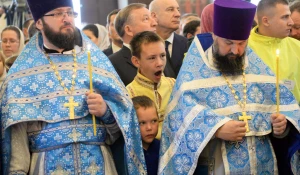 В барнаульском храме св. Димитрия Ростовского прошла божественая литургия, в которой принял участие патриарх московский и всея Руси Кирилл.