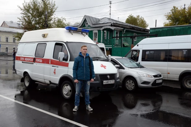 В барнаульском храме св. Димитрия Ростовского прошла божественая литургия, в которой принял участие патриарх московский и всея Руси Кирилл.