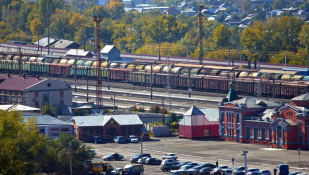 Железнодорожный вокзал Барнаула.