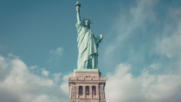 США. Статуя Свободы.