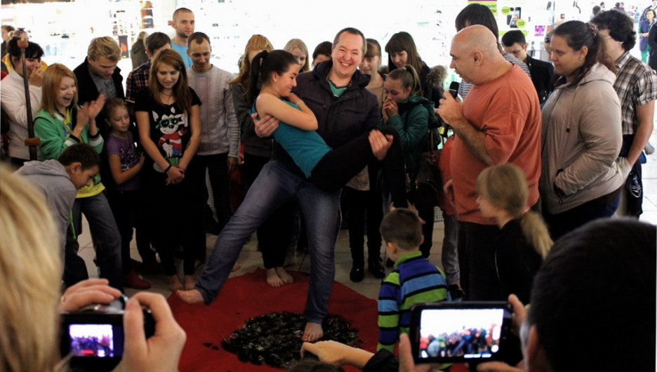 Йога-флешмоб в Барнауле. 3 октября 2015 года.
