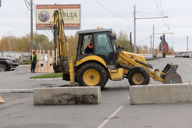 На проспекте Ленина начался ремонт.