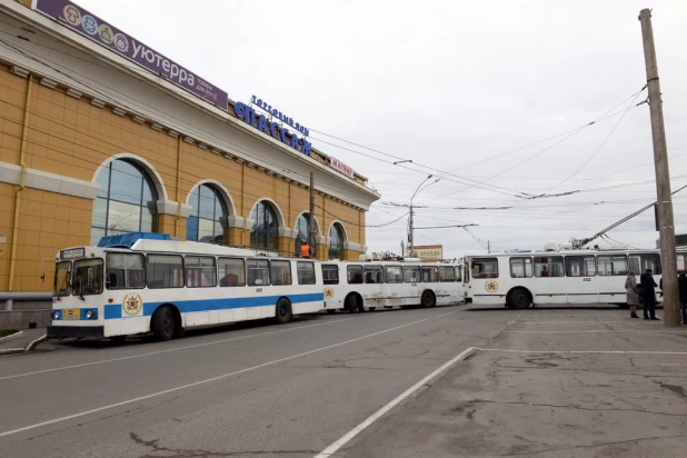 На проспекте Ленина начался ремонт.