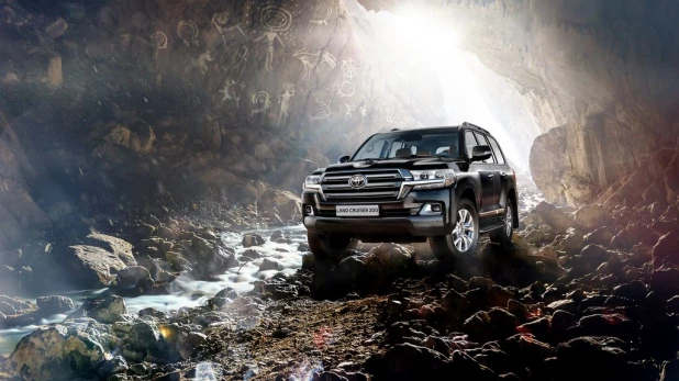 Toyota Land Cruiser Cave Preview.