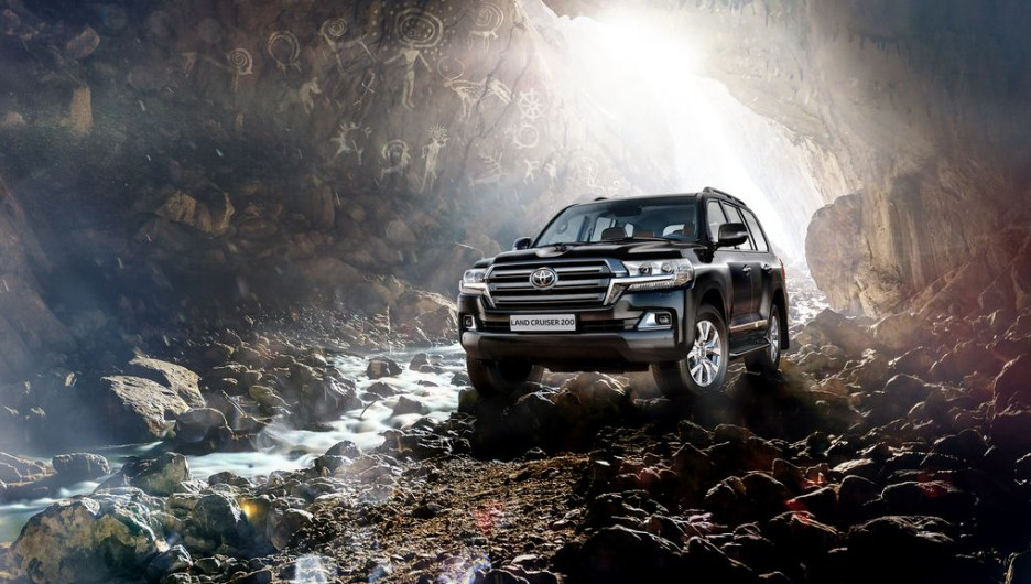 Toyota Land Cruiser Cave Preview.