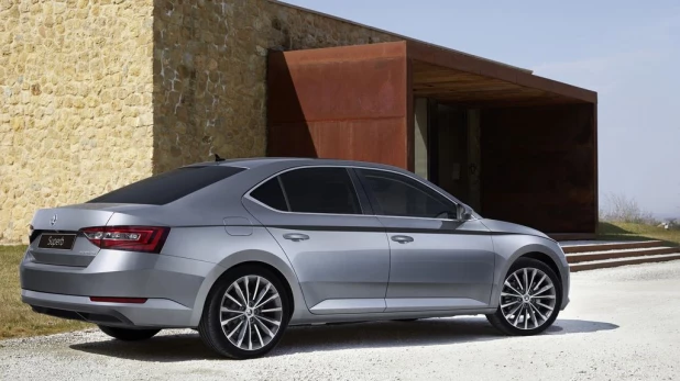 SKODA Superb.