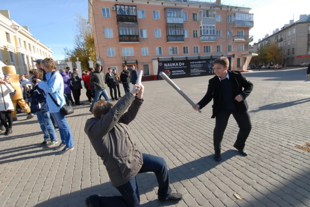 Фестиваль науки в Молодежном театре. Барнаул, 8 октября 2015 года.