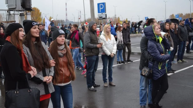 В Барнауле прошел праздник, на котром выступила группа "Банд'эрос". 