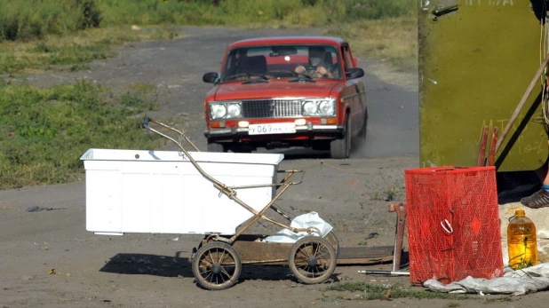 На полигоне бытовых отходов фирмы "Чистый двор".