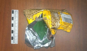 Изъятие наркотиков у сестер.