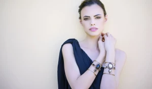 Коллекции ювелирной бижутерии класса lux бренда Alcozer и итальянского дизайнера Andrea Marazzini эксклюзивно представляет ювелирный дом "Золотой телец".