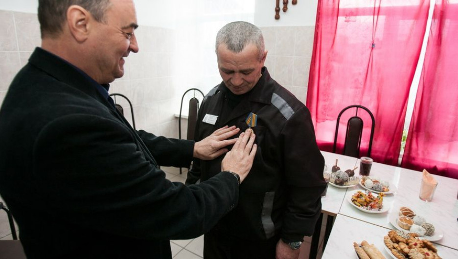 Сергею Карышеву вручили медаль Министерства обороны.
