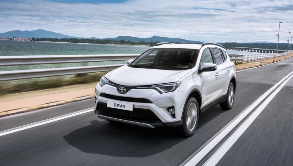 Дан старт приему заказов на новый Toyota RAV4