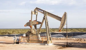 Добыча нефти.