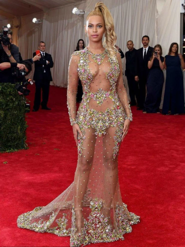 Бейонсе на Met Gala 2015.