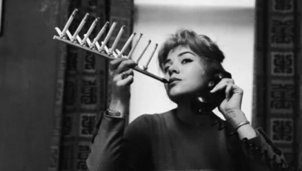 Мундштук для пачки сигарет, 1955 год.