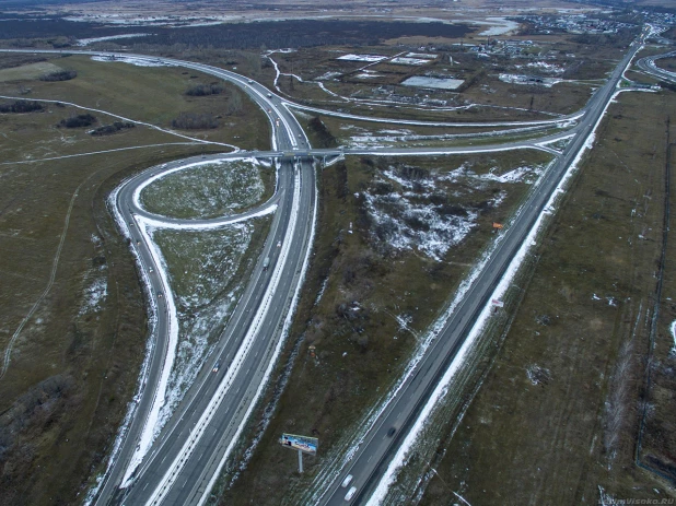 7 и 6 место делят развязки около Новоалтайска и поворот к аэропорту им.Титова. Последнюю снять нет возможности.