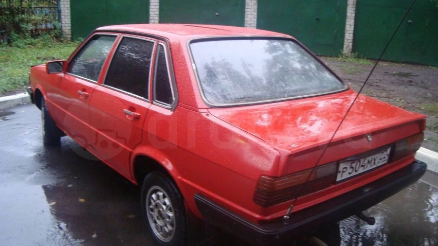 Audi 80 1982 года выпуска