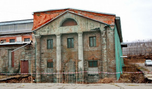 Бывшая Барнаульская спичечная фабрика (ранее здесь располагался сереброплавильный завод).