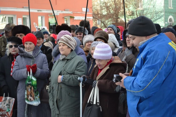 Митинг ЛДПР в Барнауле 4 ноября 2015 года.