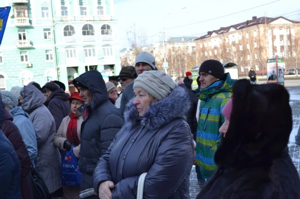 Митинг ЛДПР в Барнауле 4 ноября 2015 года.