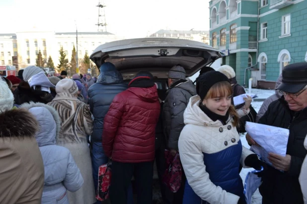 Митинг ЛДПР в Барнауле 4 ноября 2015 года.