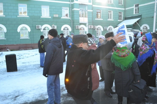 Митинг ЛДПР в Барнауле 4 ноября 2015 года.