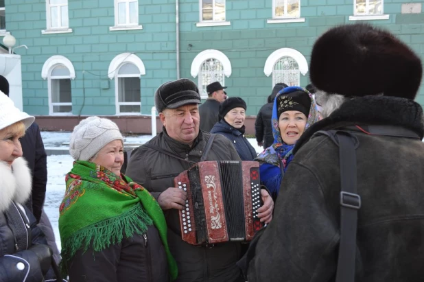 Митинг ЛДПР в Барнауле 4 ноября 2015 года.