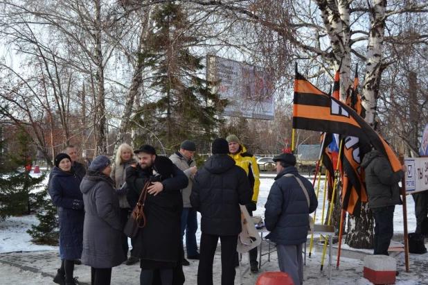 Пикет в поддержку Владимира Путина 4 ноября 2015 года.