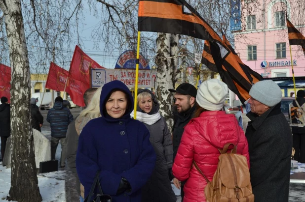 Пикет в поддержку Владимира Путина 4 ноября 2015 года.